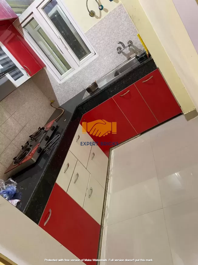 2 BHK flat for rent in Panchsheel Greens II noida extension bathrooms